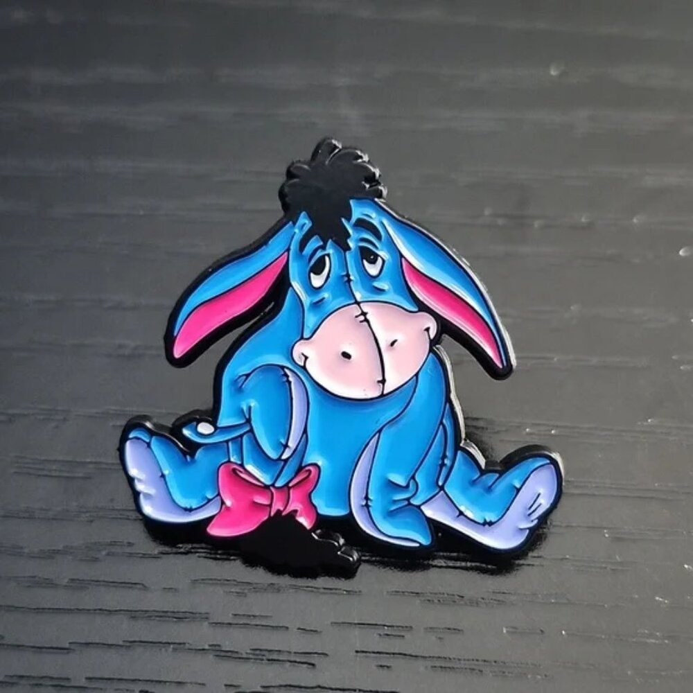 DISNEY Winnie the Pooh “Eeyore” Trading Pin (BRAND-NEW & SO CUTE!)